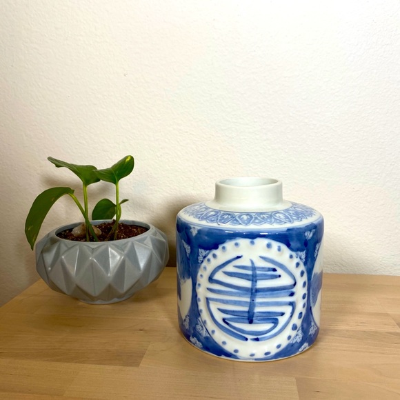 Vintage Blue & White Chinese Porcelain Tea Caddy - Picture 2 of 5